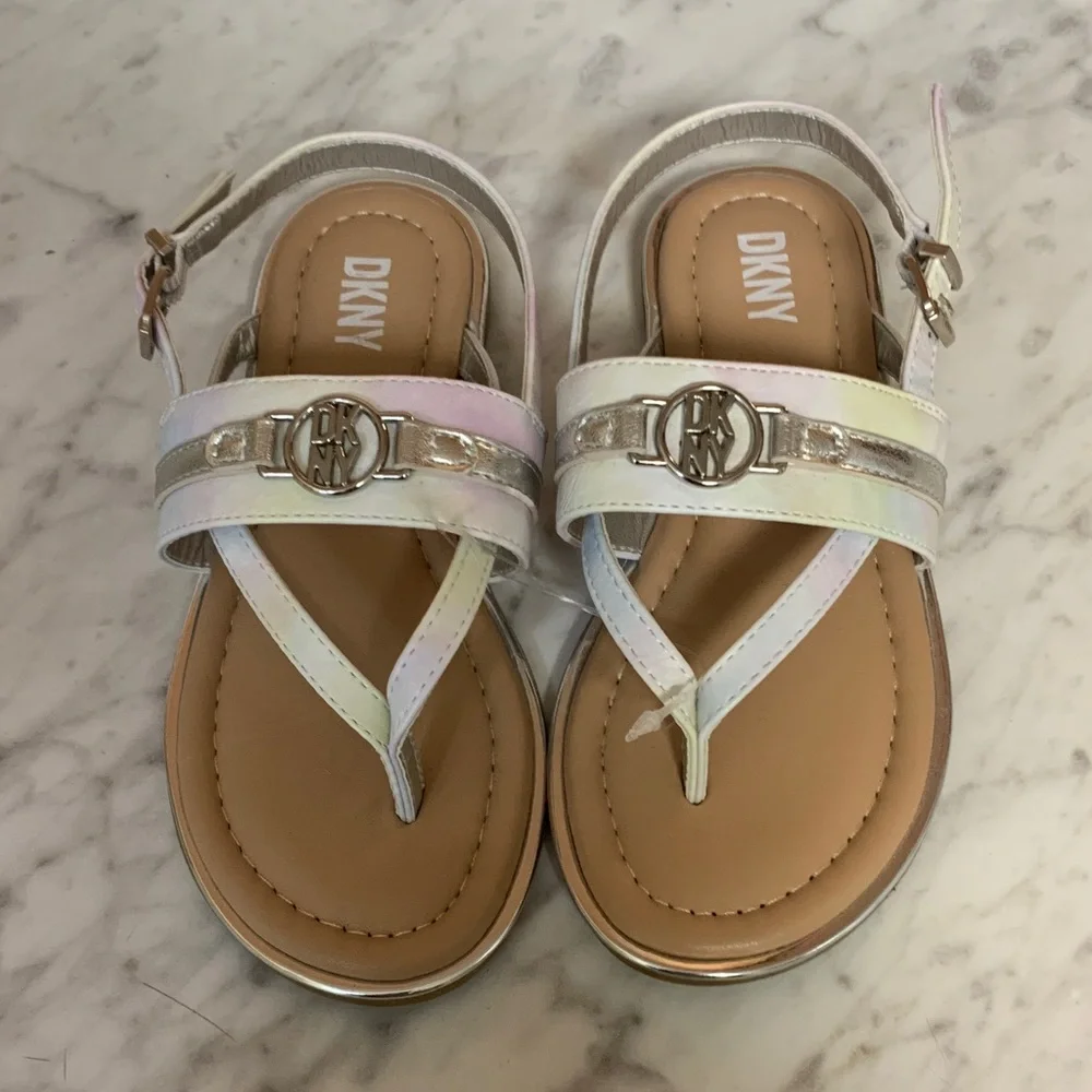 DKNY White Iridescent Girls' Sandals with Silver Medalion Logo Accent NEW Size 1